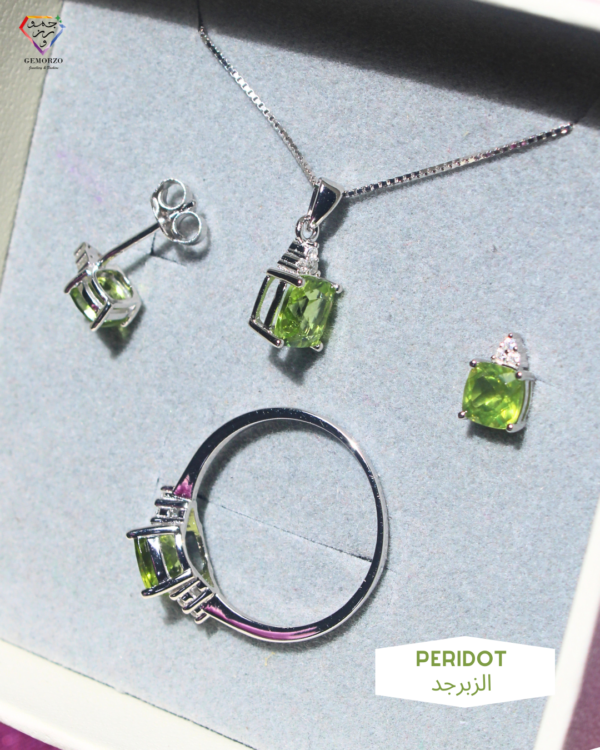 Peridot Square Faceted Natural Stone Earrings, Pendant and Ring Set - Silver 925